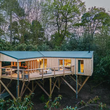 Rewildthings Treehouses Глостер Экстерьер фото