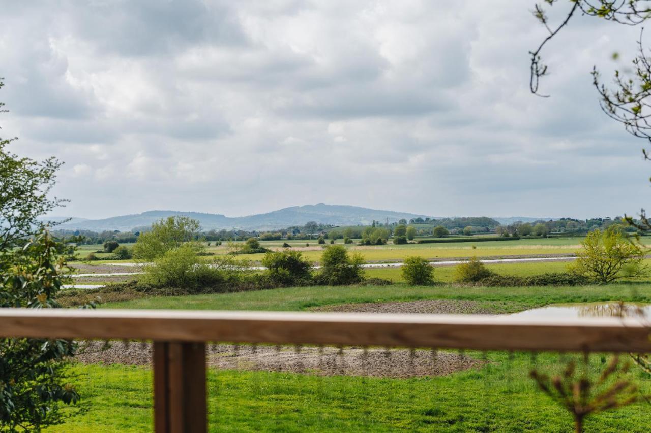 Rewildthings Treehouses * Gloucester
